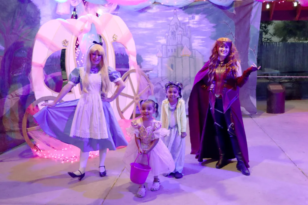Characters princesses kids posed